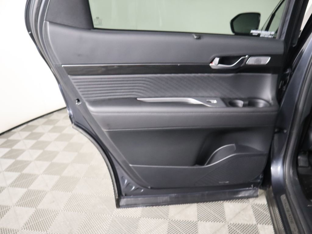 Used 2025 Hyundai Palisade Calligraphy image 27