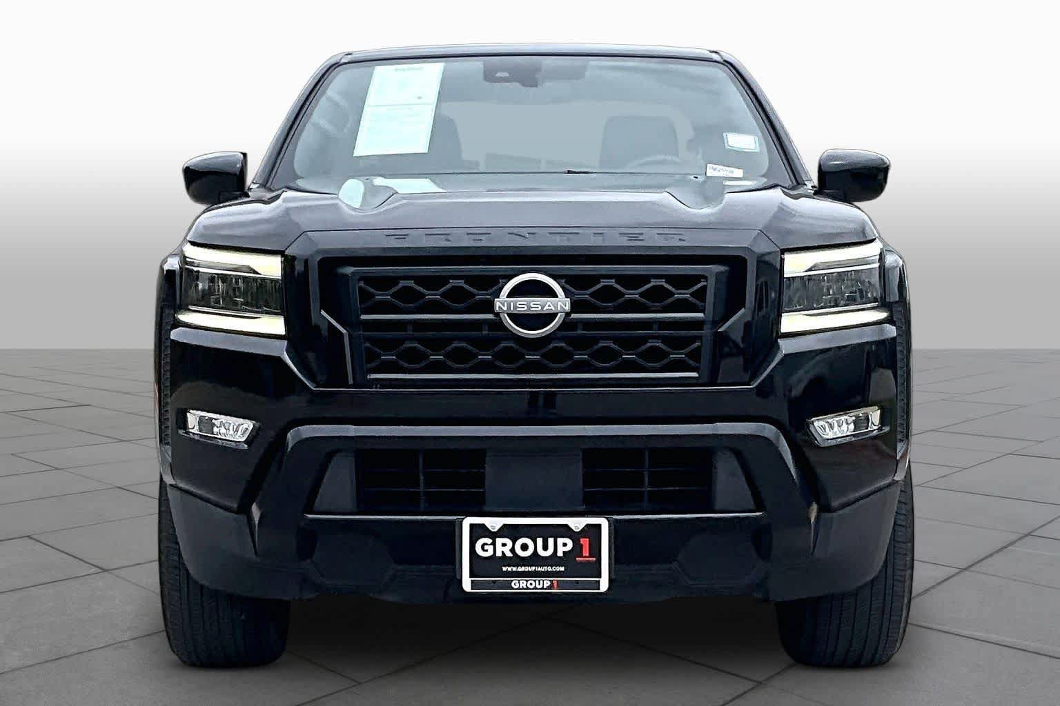 Certified 2023 Nissan Frontier SV w/ Midnight Edition Package RWD image 4