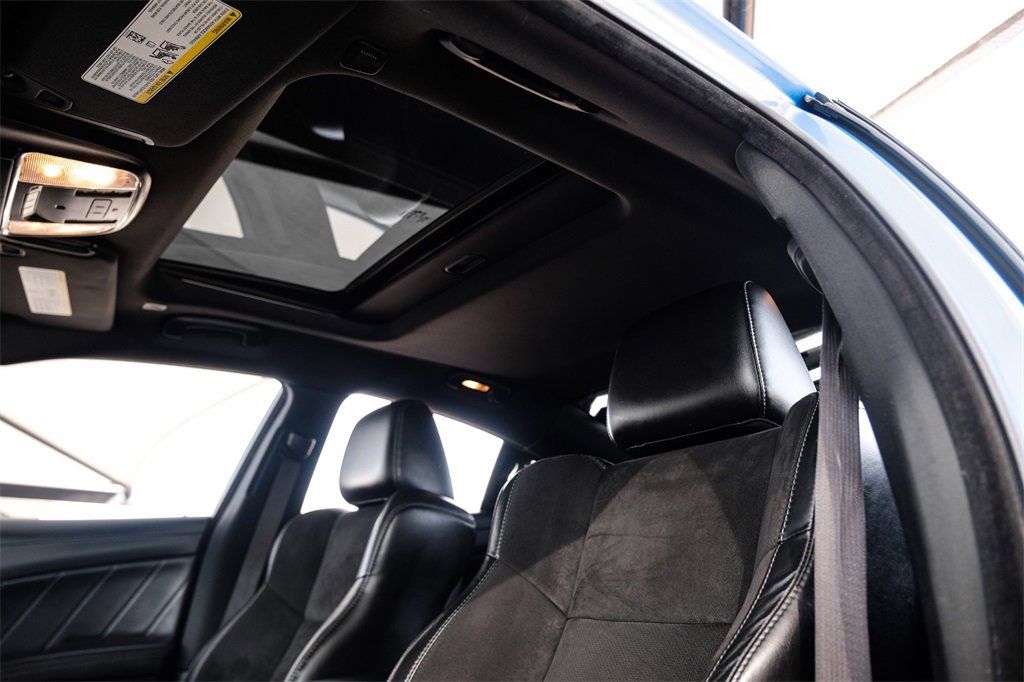 Used 2023 Dodge Charger R/T w/ Plus Group image 4