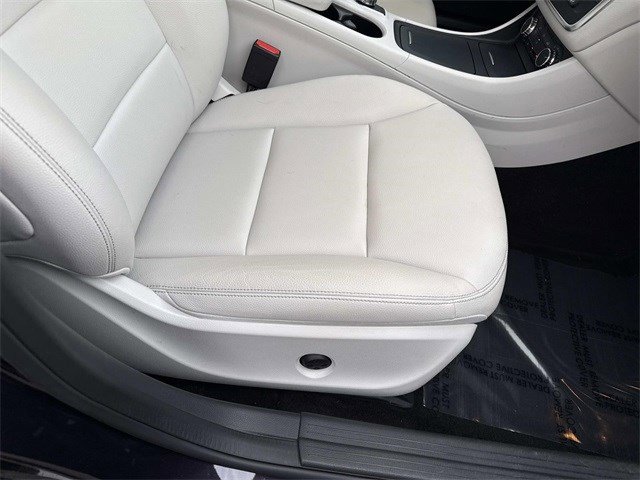 Used 2015 Mercedes-Benz GLA 250 4MATIC image 10