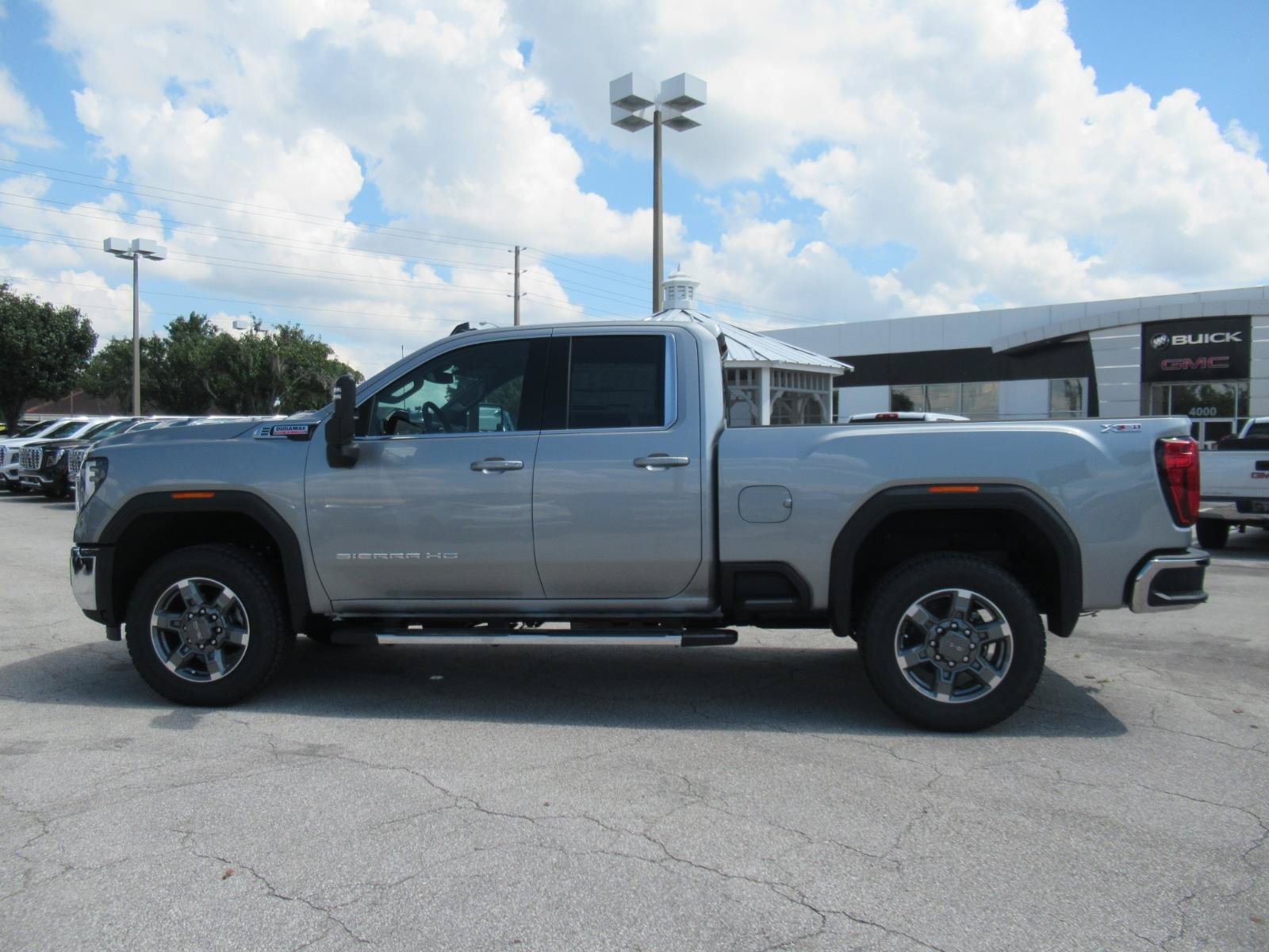 New 2026 GMC Sierra 2500 SLE w/ SLE Value Package; AWD/4WD image 4