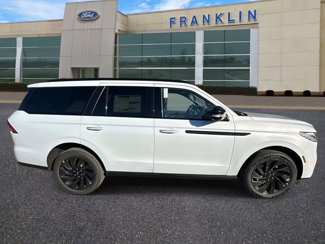 New 2025 Lincoln Navigator Reserve w/ Jet Appearance Package image 8