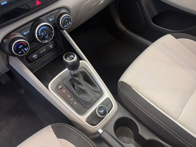 Used 2025 Hyundai Venue SEL image 50