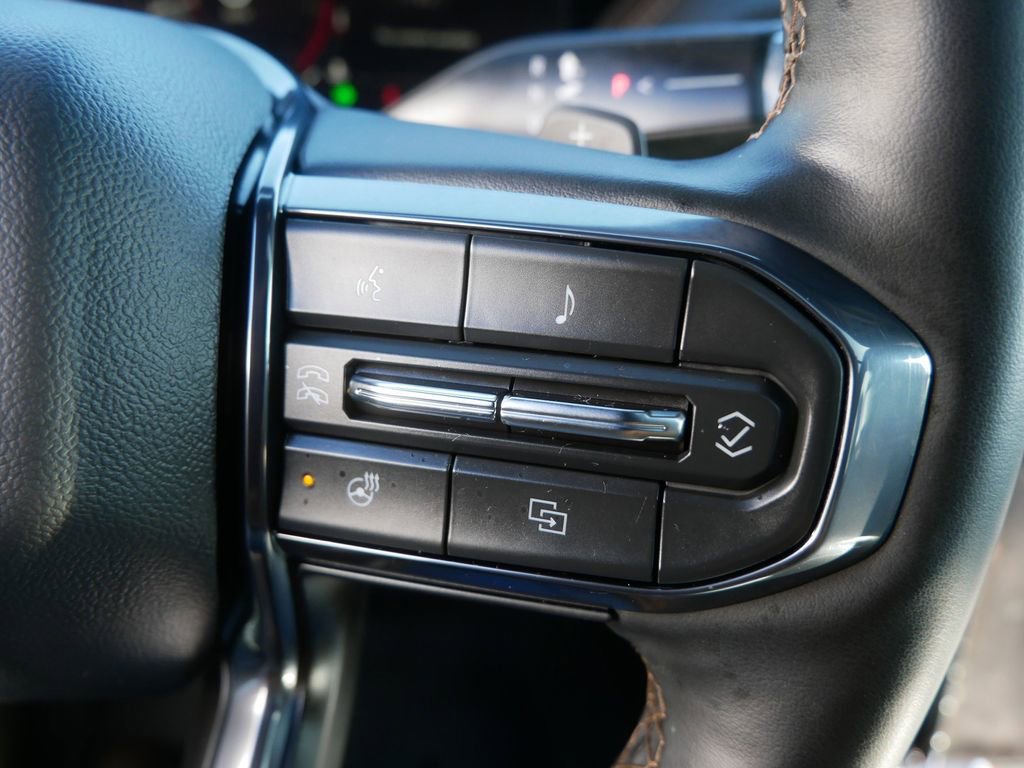 Certified 2025 GMC Yukon XL AT4 w/ AT4 Premium Package image 24