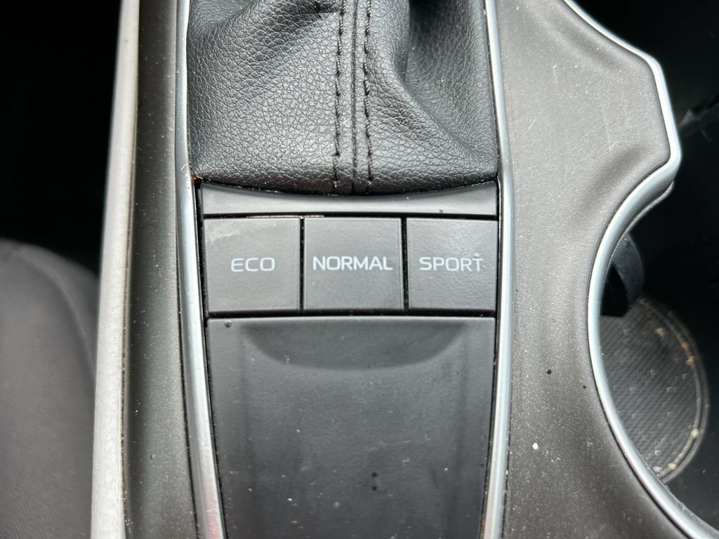 Used 2023 Toyota Camry LE FWD image 32