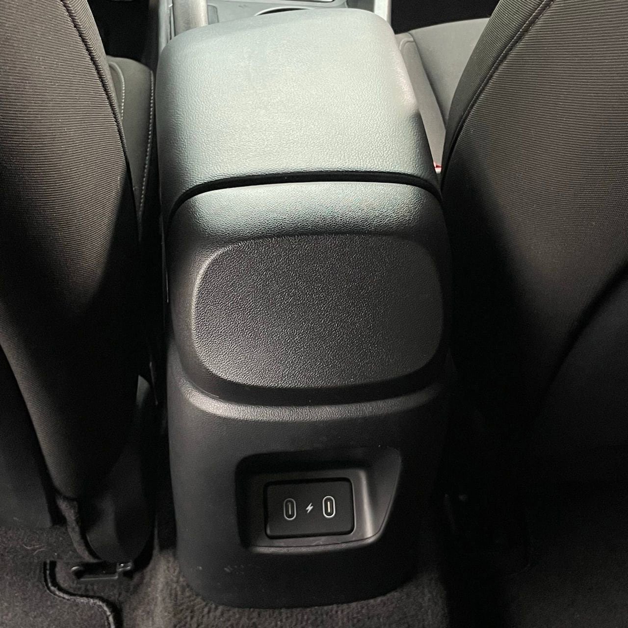 Used 2025 Hyundai Elantra Sport image 24