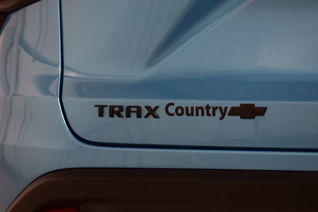 New 2026 Chevrolet Trax RS w/ Sunroof Package FWD image 23