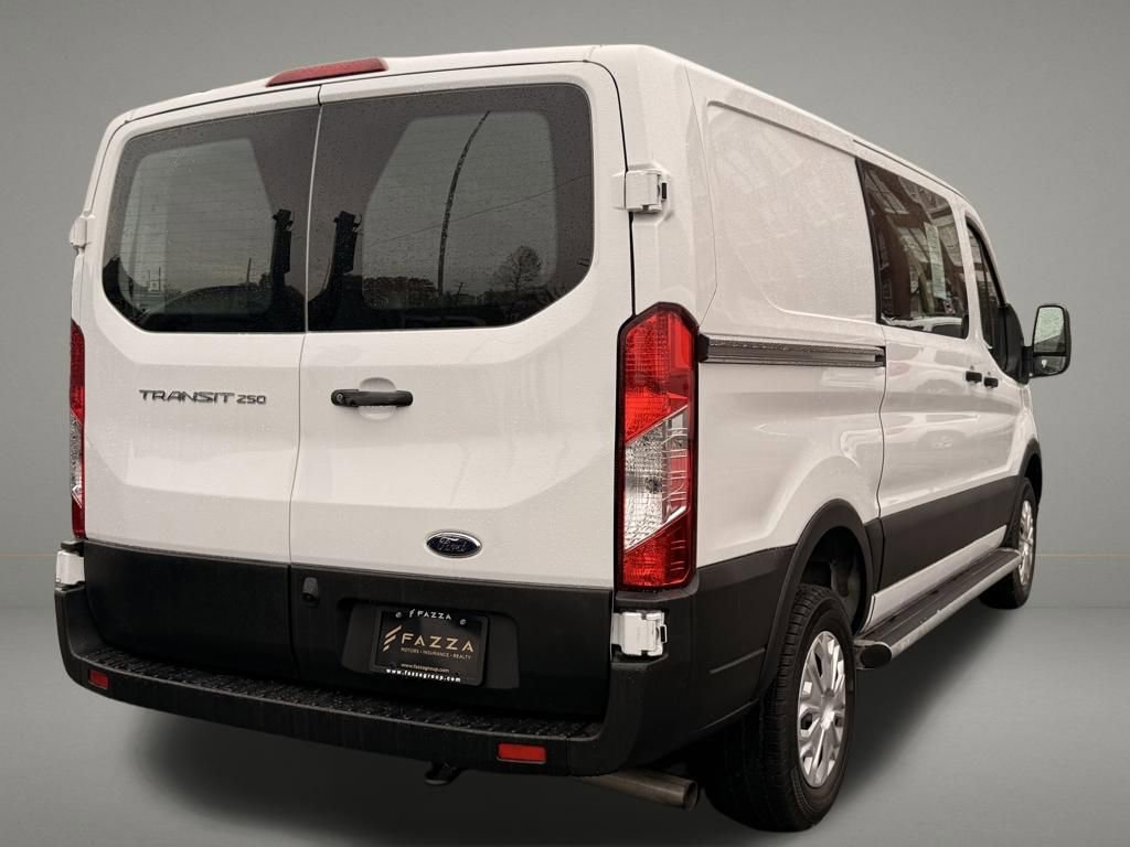 Used 2024 Ford Transit 250 Low Roof w/ Exterior Upgrade Package RWD image 5