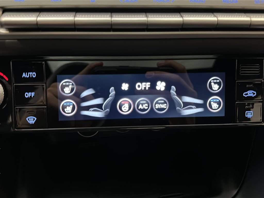 New 2026 Genesis G70 3.3T Prestige AWD/4WD image 27