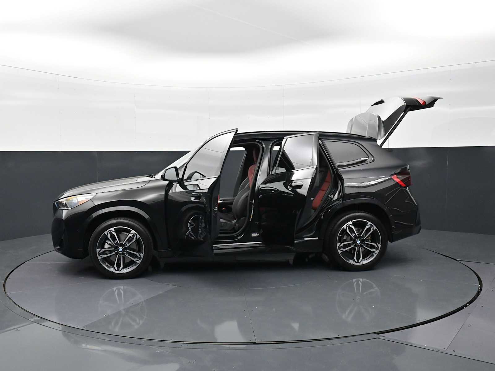 Certified 2023 BMW X1 xDrive28i w/ Premium Package image 36