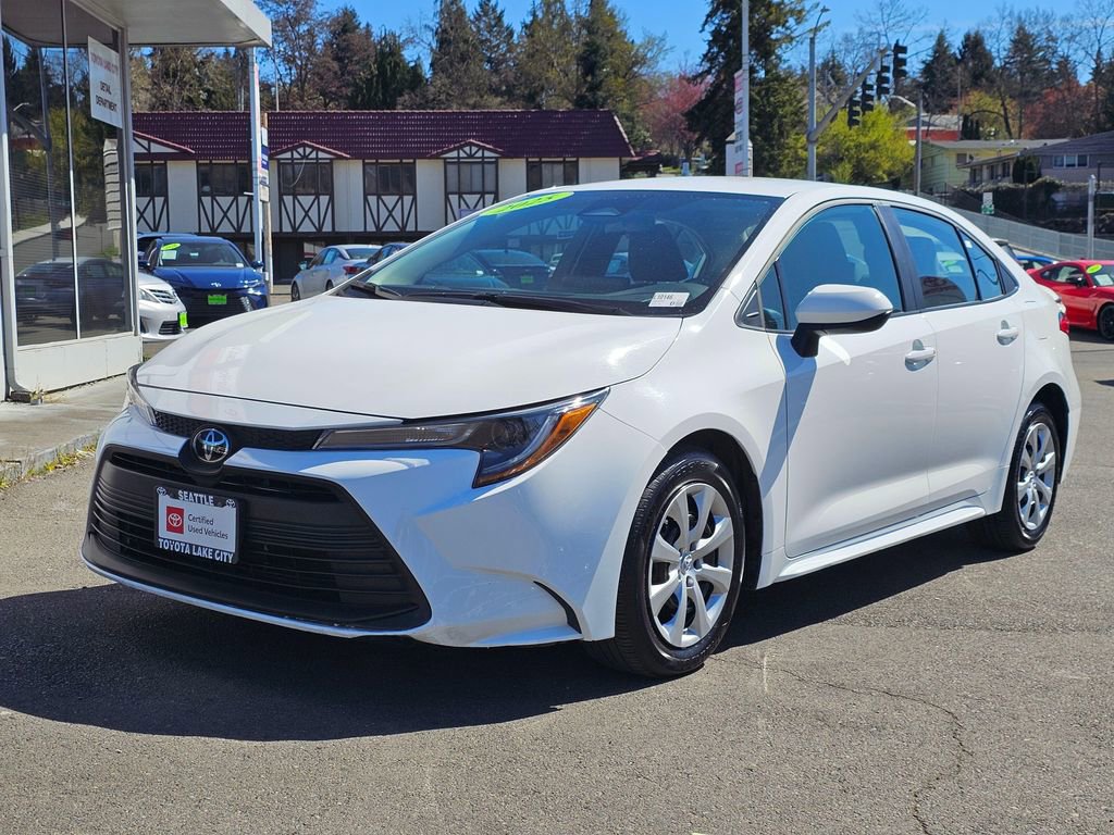 Certified 2025 Toyota Corolla LE image 3