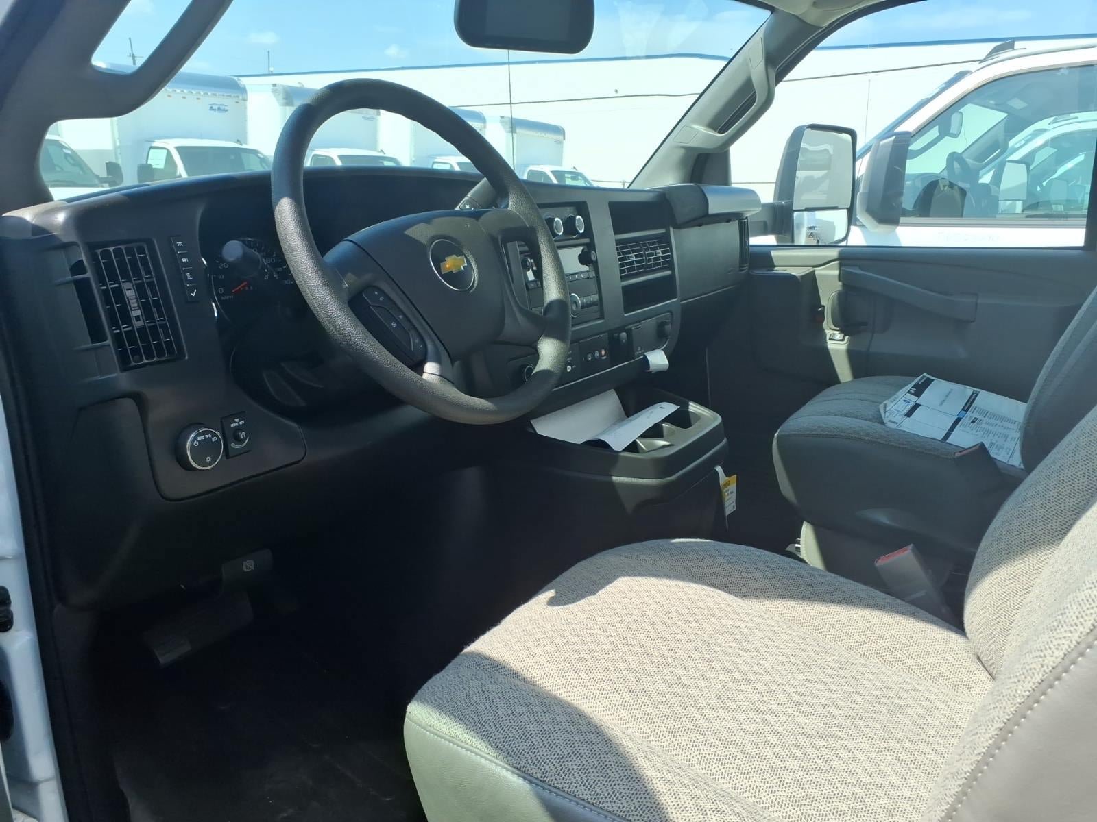 New 2026 Chevrolet Express 4500 w/ Power Convenience Package RWD image 7