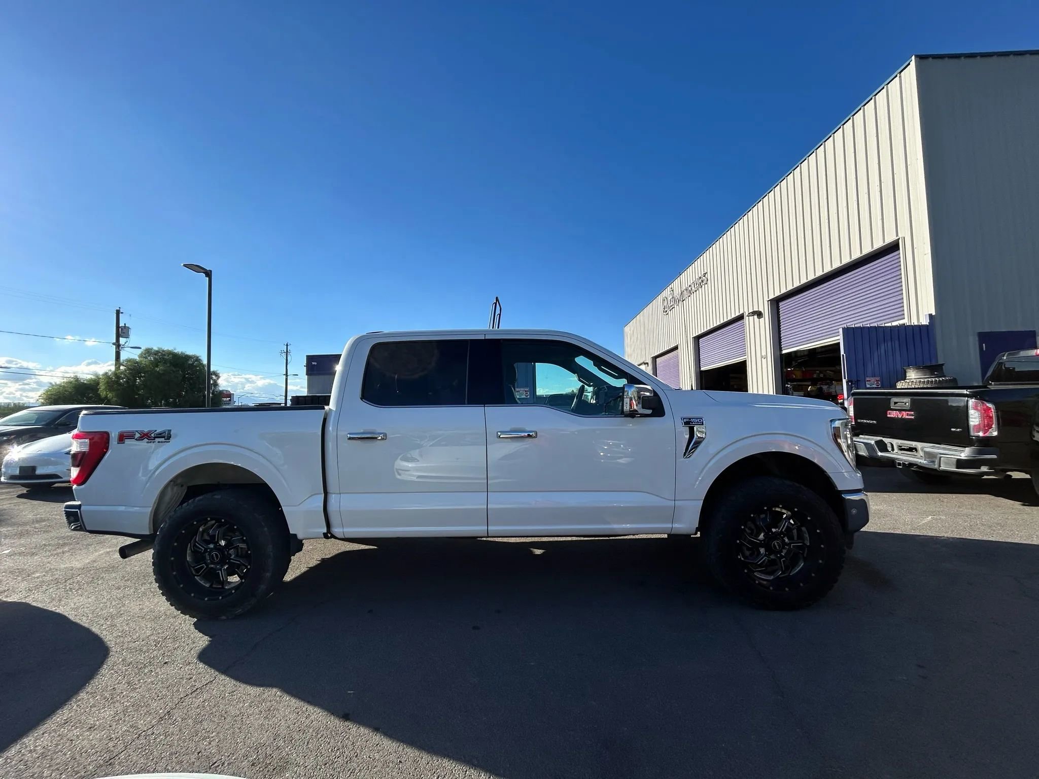 Used 2021 Ford F150 Lariat w/ Equipment Group 502A High image 4