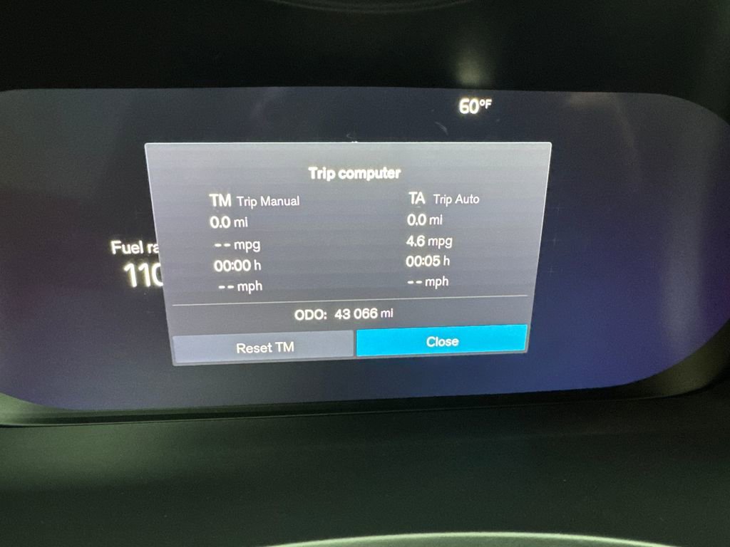 Used 2023 Volvo XC90 B6 Plus image 65