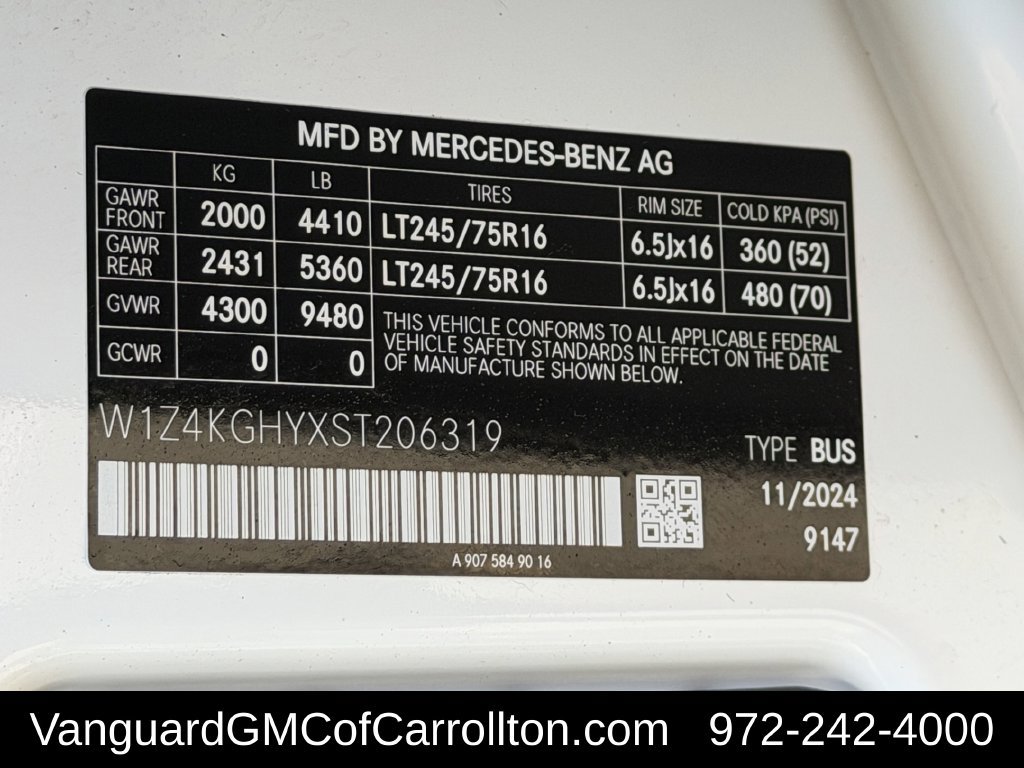 Used 2025 Mercedes-Benz Sprinter 2500 image 31
