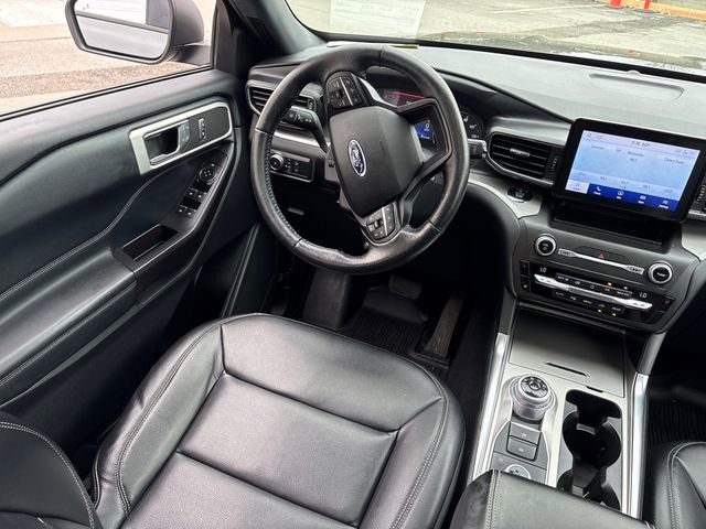 Used 2020 Ford Explorer XLT w/ Equipment Group 202A image 22