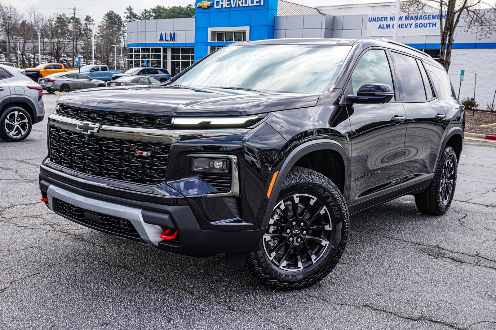 New 2026 Chevrolet Traverse Z71 w/ Driver Confidence Package image 2