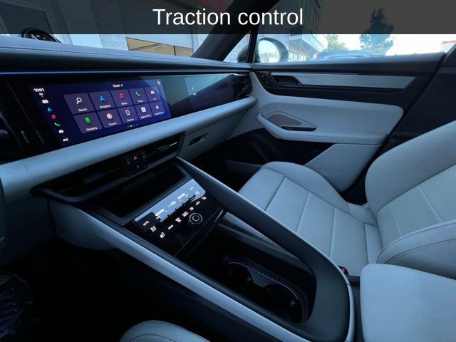 Used 2024 Porsche Macan 4 Electric image 7