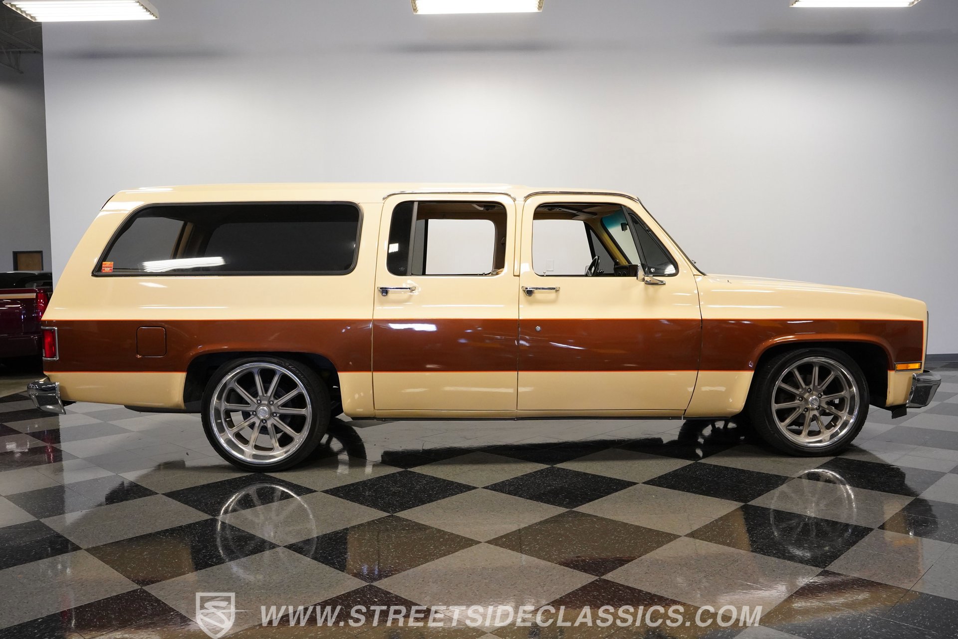 Used 1987 GMC Suburban 2WD image 14