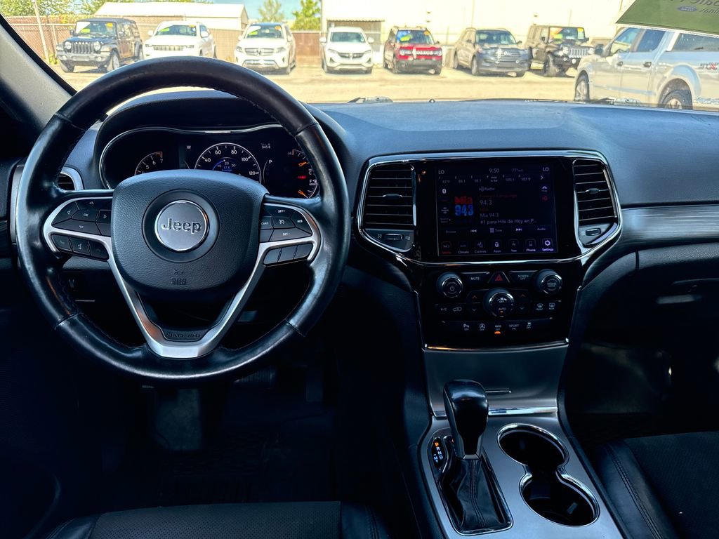 Used 2020 Jeep Grand Cherokee Altitude RWD image 8