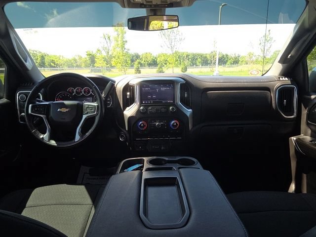 Used 2021 Chevrolet Silverado 1500 LT w/ LPO, Dark Essentials Package AWD/4WD image 15