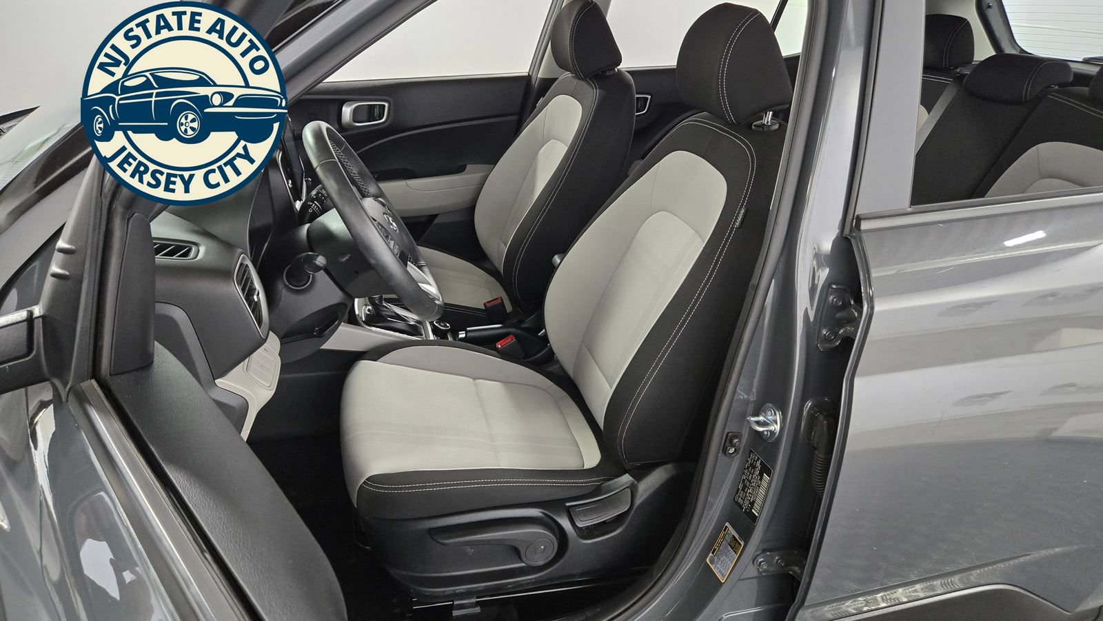 Used 2026 Hyundai Venue SEL FWD image 25