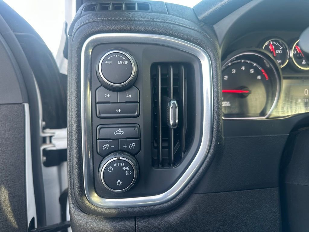 Used 2022 Chevrolet Silverado 2500 LT image 17