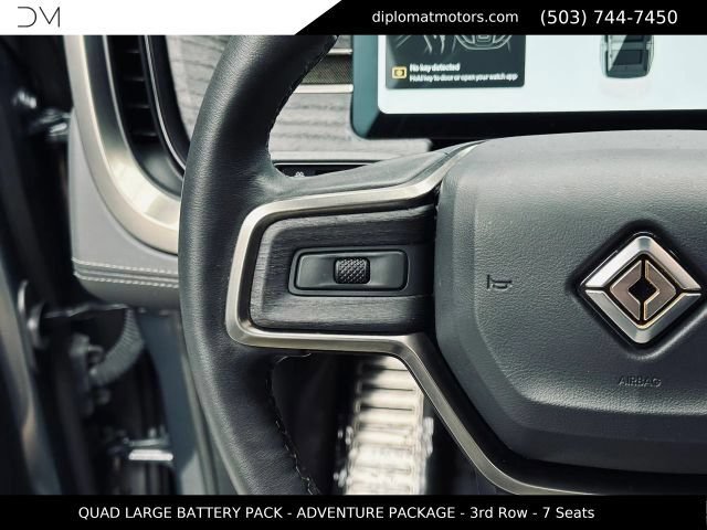 Used 2024 Rivian R1S Adventure AWD/4WD image 32