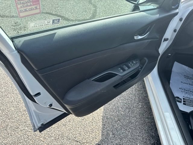 Used 2021 Honda Insight EX image 13