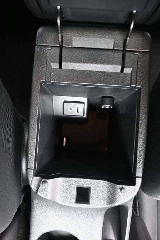 Used 2018 Nissan Sentra SV w/ Electronics Package FWD image 17