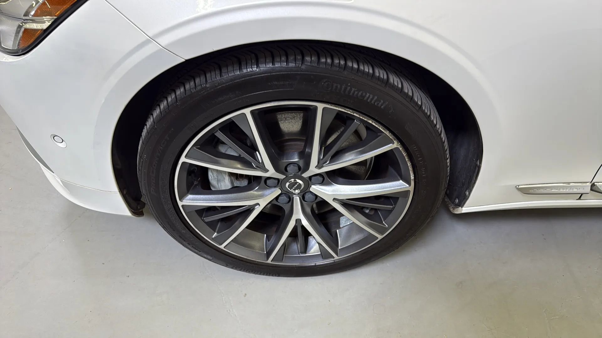 Used 2018 Volvo S90 T6 Inscription image 27