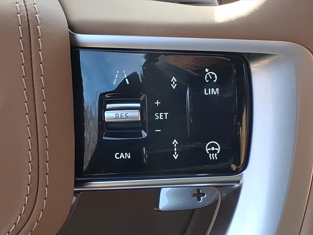 New 2026 Land Rover Range Rover SE image 15