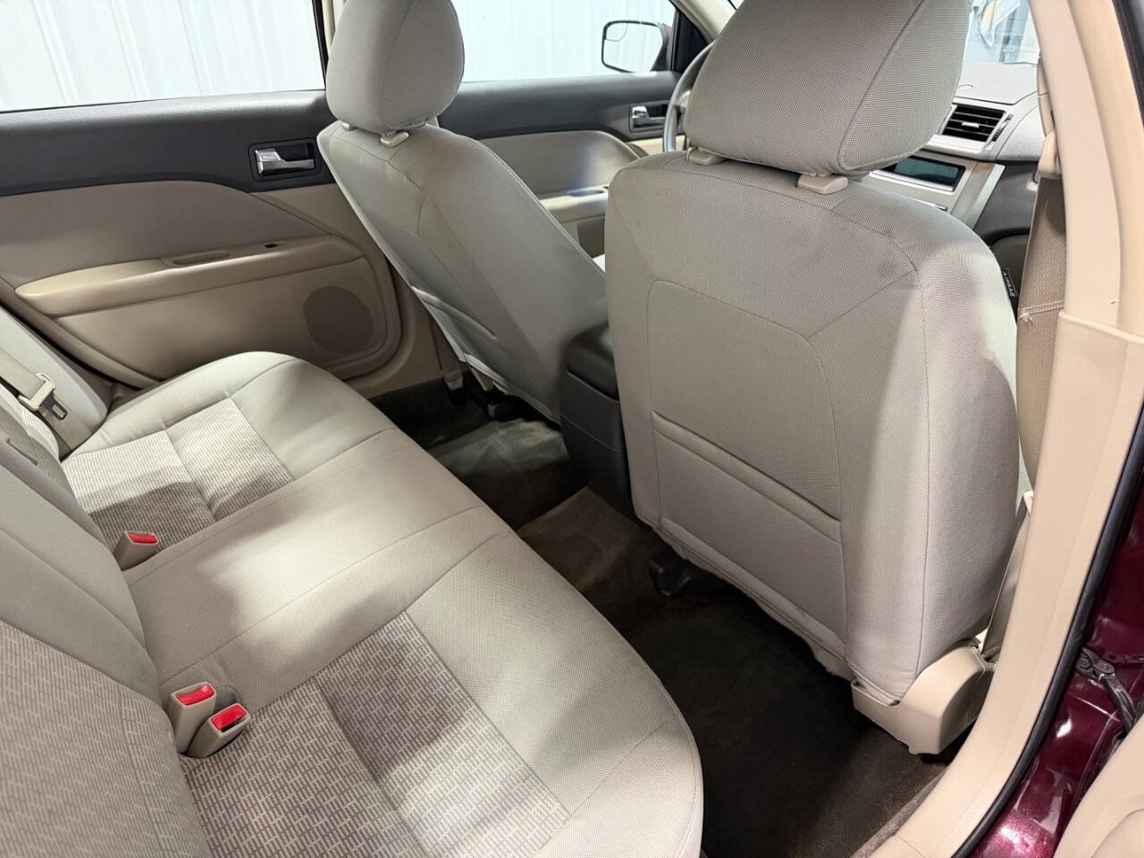 Used 2012 Ford Fusion SE FWD image 16