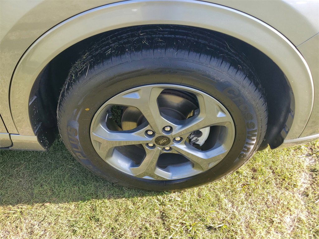 Used 2023 Ford Escape ST-Line image 6