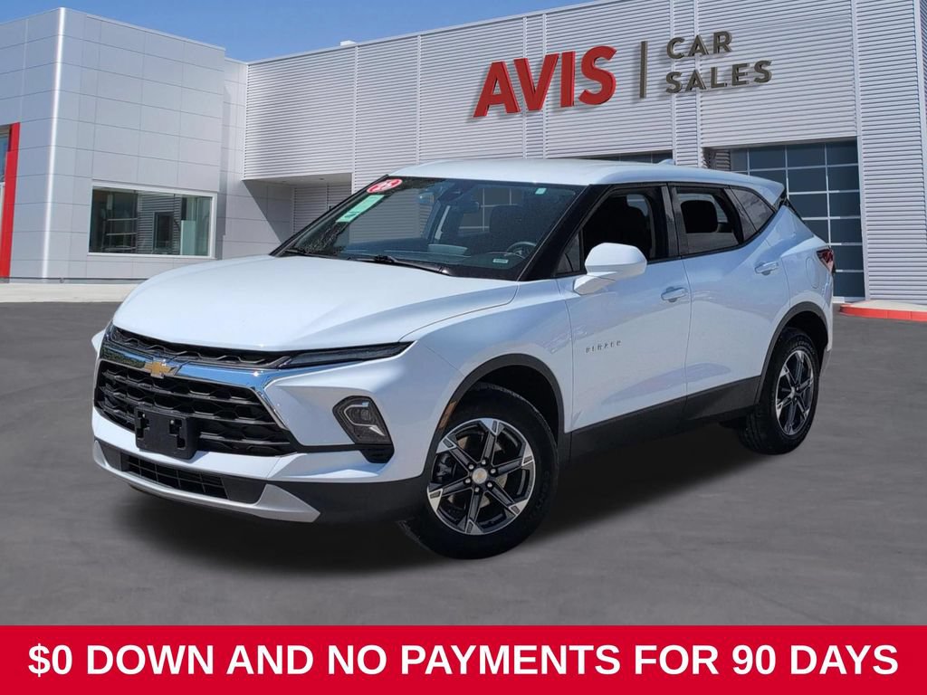 Used 2025 Chevrolet Blazer LT FWD image 1