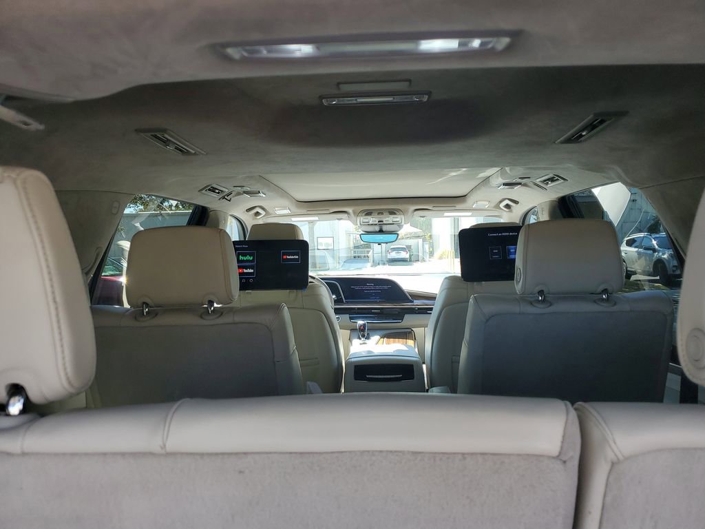 Used 2024 Cadillac Escalade Sport Platinum w/ LPO, ONYX Package image 25