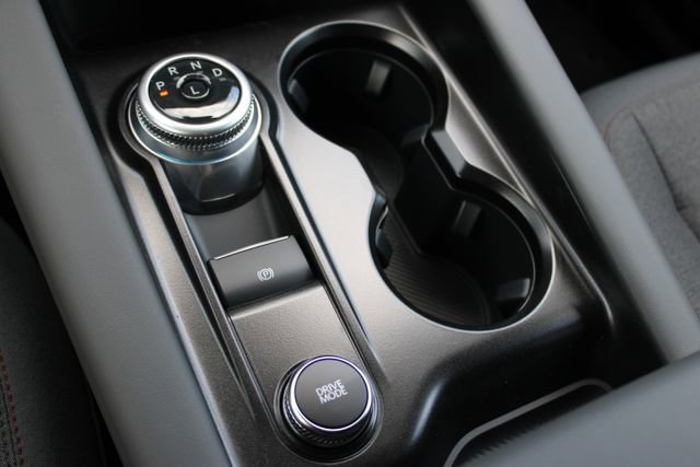 New 2026 Ford Explorer Active RWD image 9