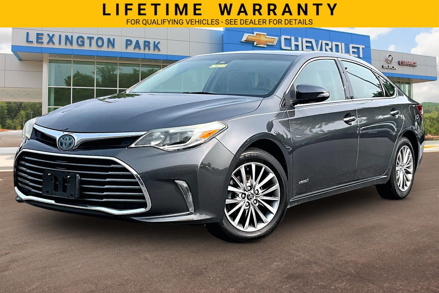 Used 2017 Toyota Avalon Limited w/ All Weather Liner Package FWD image 12