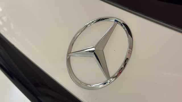 Used 2026 Mercedes-Benz GLC 300 4MATIC image 9