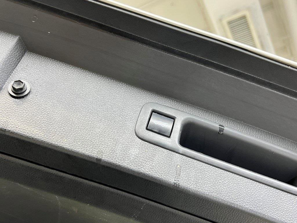 Used 2022 Toyota Highlander XLE image 12