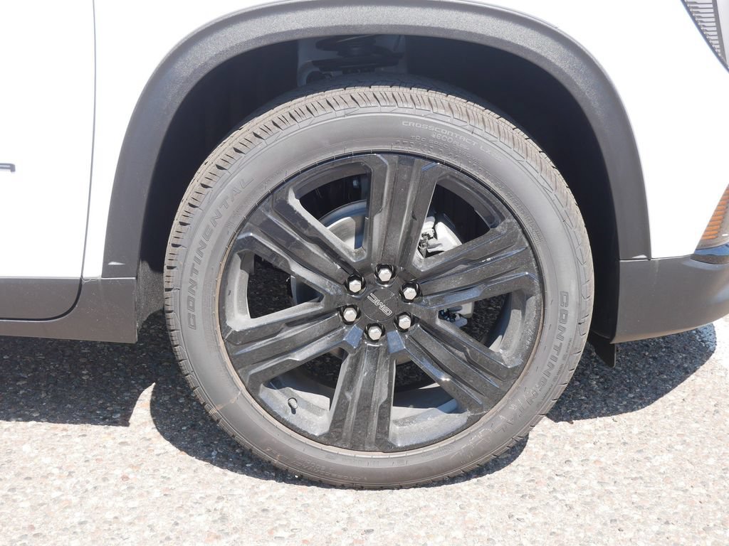 New 2027 GMC Acadia Elevation w/ Black Edition AWD/4WD image 3