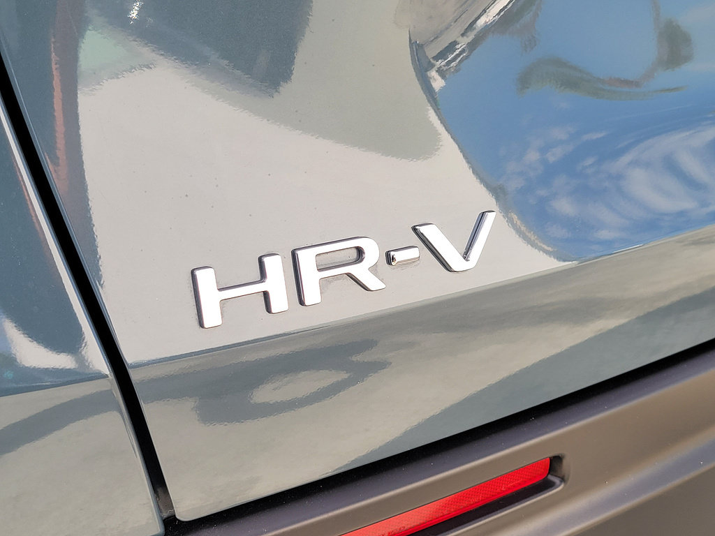 Used 2025 Honda HR-V LX image 7