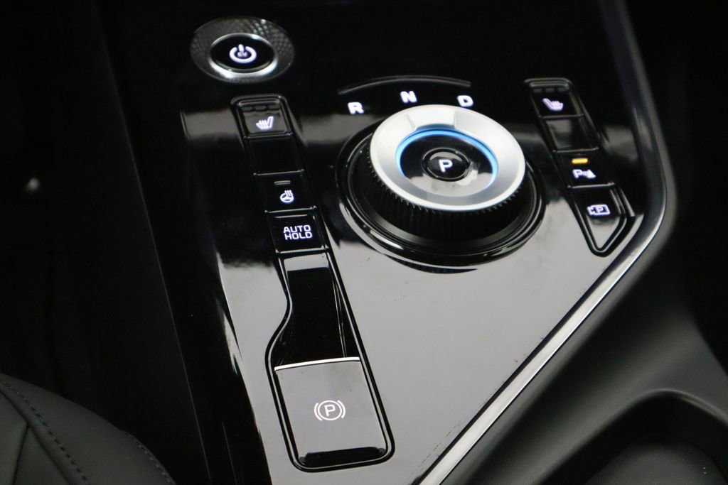 Used 2025 Kia Niro Wind w/ Wind Preserve Package FWD image 11