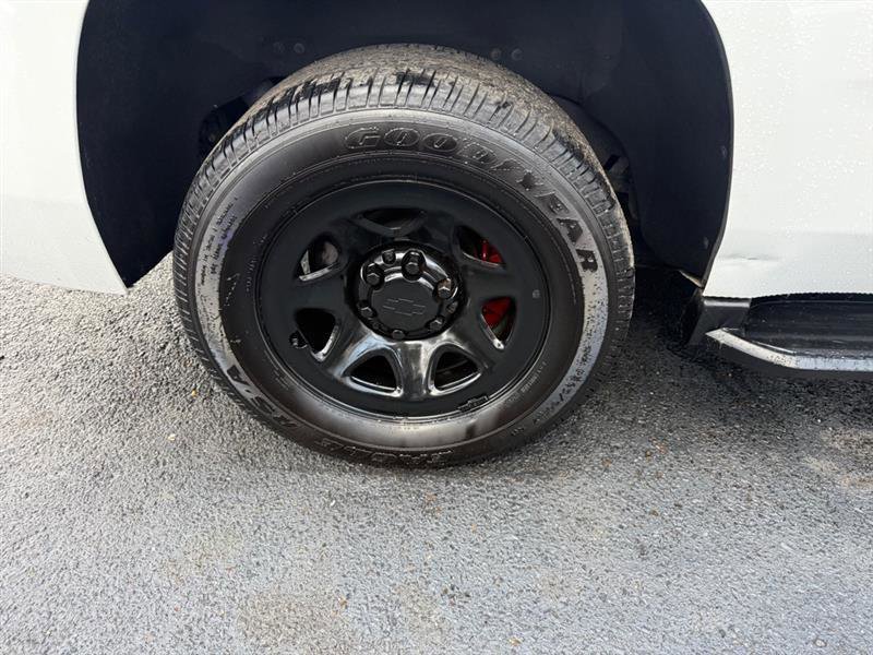 Used 2018 Chevrolet Tahoe 2WD image 26
