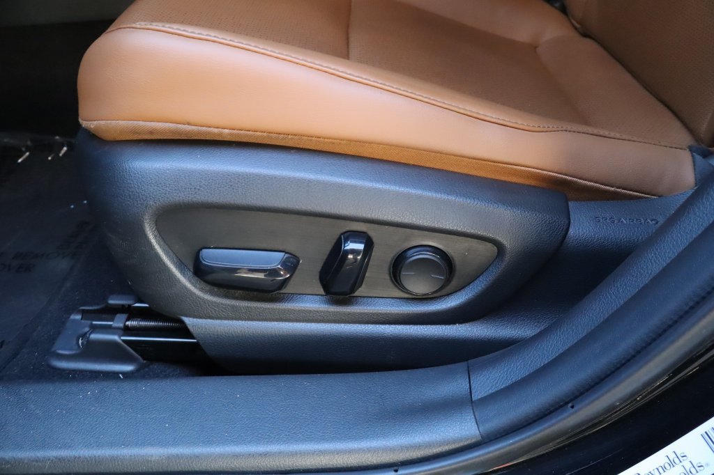 Used 2020 Lexus UX 250h w/ Premium Package AWD/4WD image 20