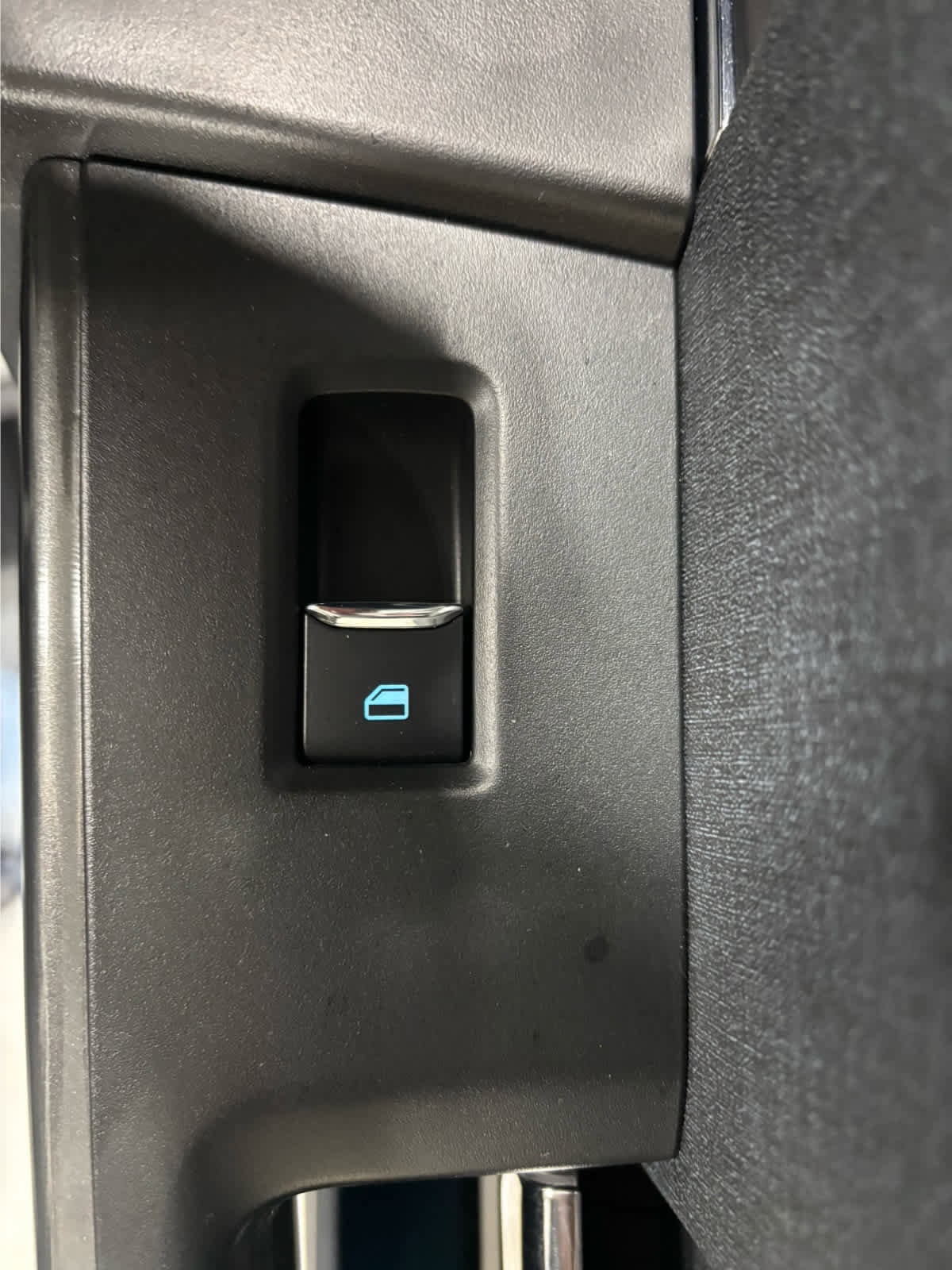 Used 2023 Ford F150 Lariat w/ Equipment Group 502A High image 39