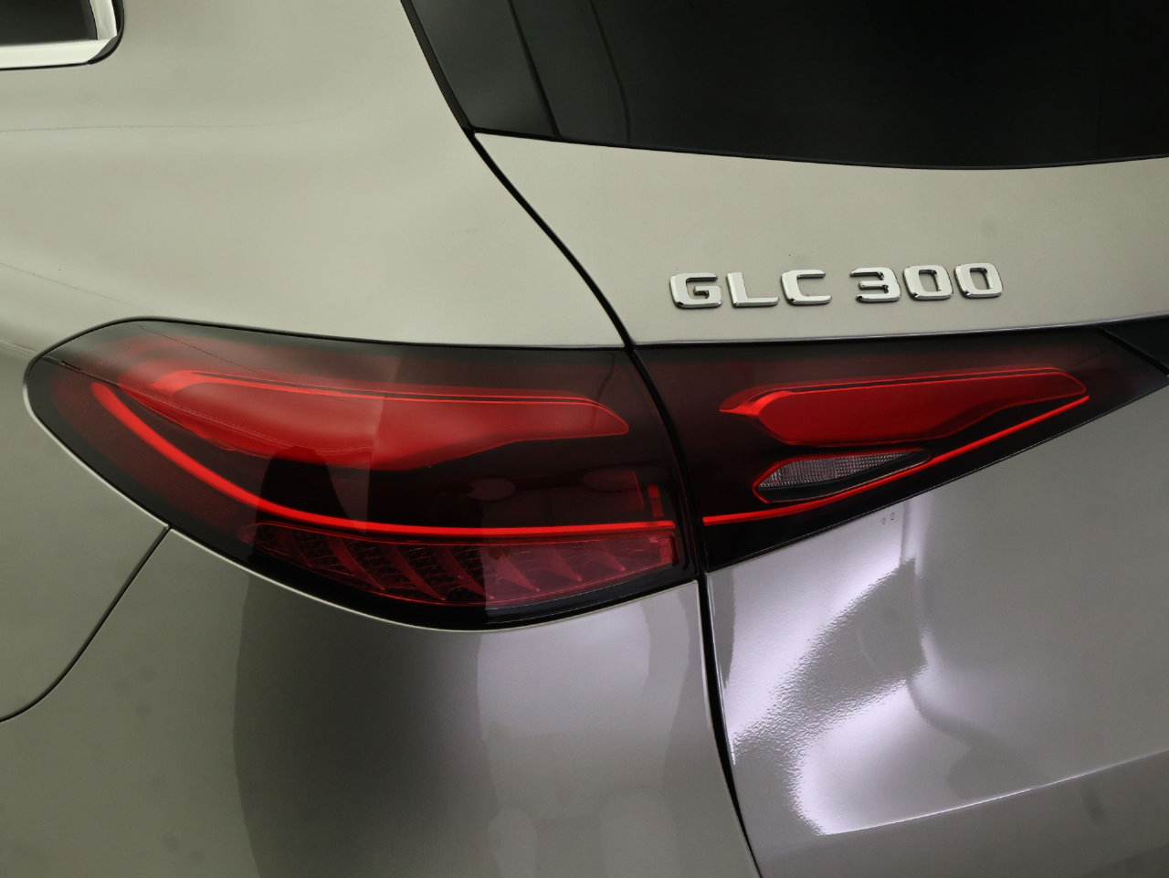 Certified 2024 Mercedes-Benz GLC 300 image 18