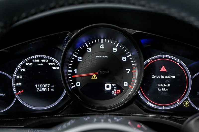 Used 2020 Porsche Cayenne S AWD/4WD image 23