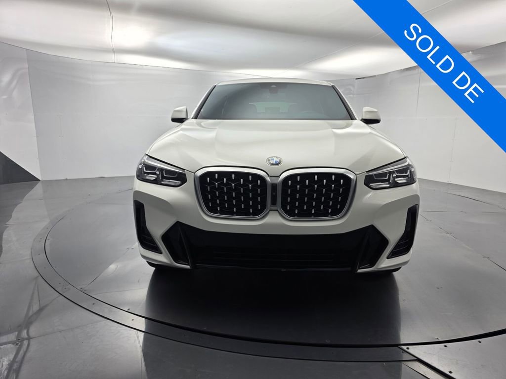 Used 2022 BMW X4 xDrive30i w/ M Sport Package 2 image 2