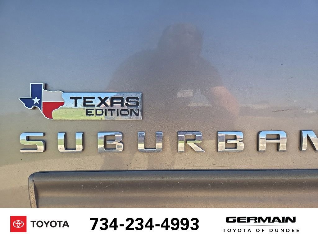 Used 2011 Chevrolet Suburban LT w/ Luxury Package AWD/4WD image 18